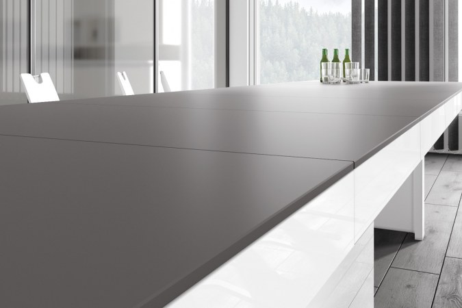 KOLOS 160 table (high gloss / super matt)
